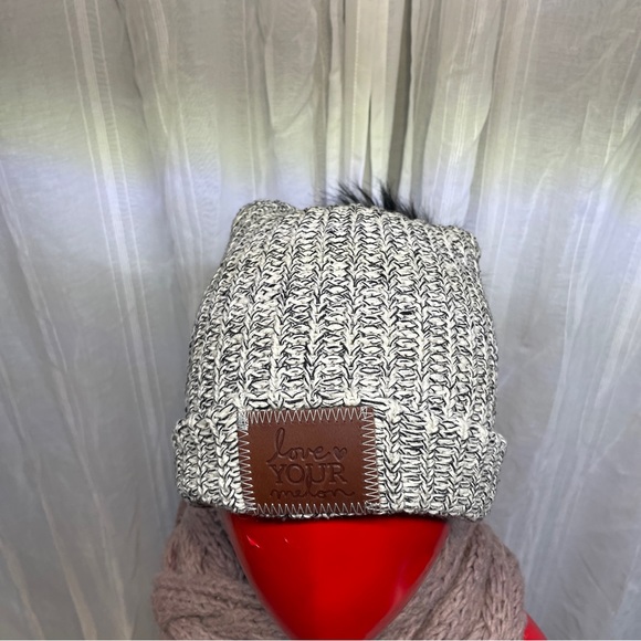 Love your melon beanie - Picture 8 of 12